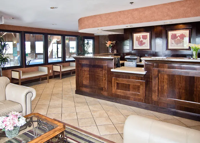 Christopher Inn And Suites